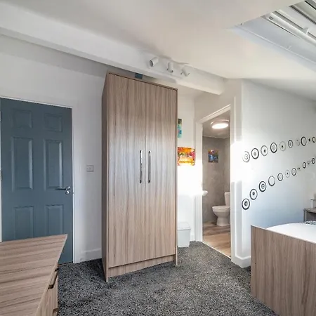 *ra12s* For Your Relaxed & Cosy + Free Parking + Free Fast Wifi * Leeds (West Yorkshire)