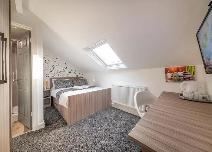 Homestay *ra12s* For Your Relaxed & Cosy + Free Parking + Free Fast Wifi * *