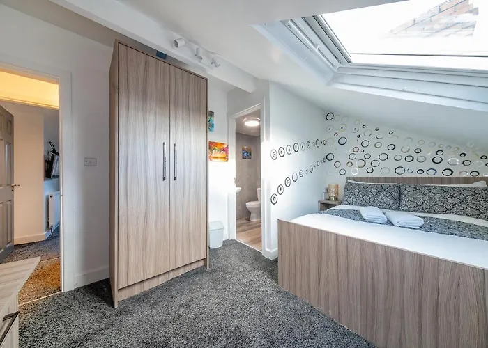 *ra12s* For Your Relaxed & Cosy + Free Parking + Free Fast Wifi * Homestay *