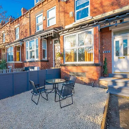 *ra12s* For Your Relaxed & Cosy + Free Parking + Free Fast Wifi * * Leeds (West Yorkshire)