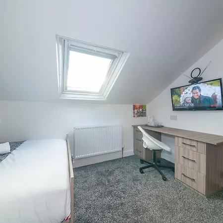 *ra12s* For Your Relaxed & Cosy + Free Parking + Free Fast Wifi * * Leeds (West Yorkshire)